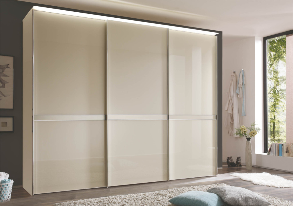 Schwebetürenschrank