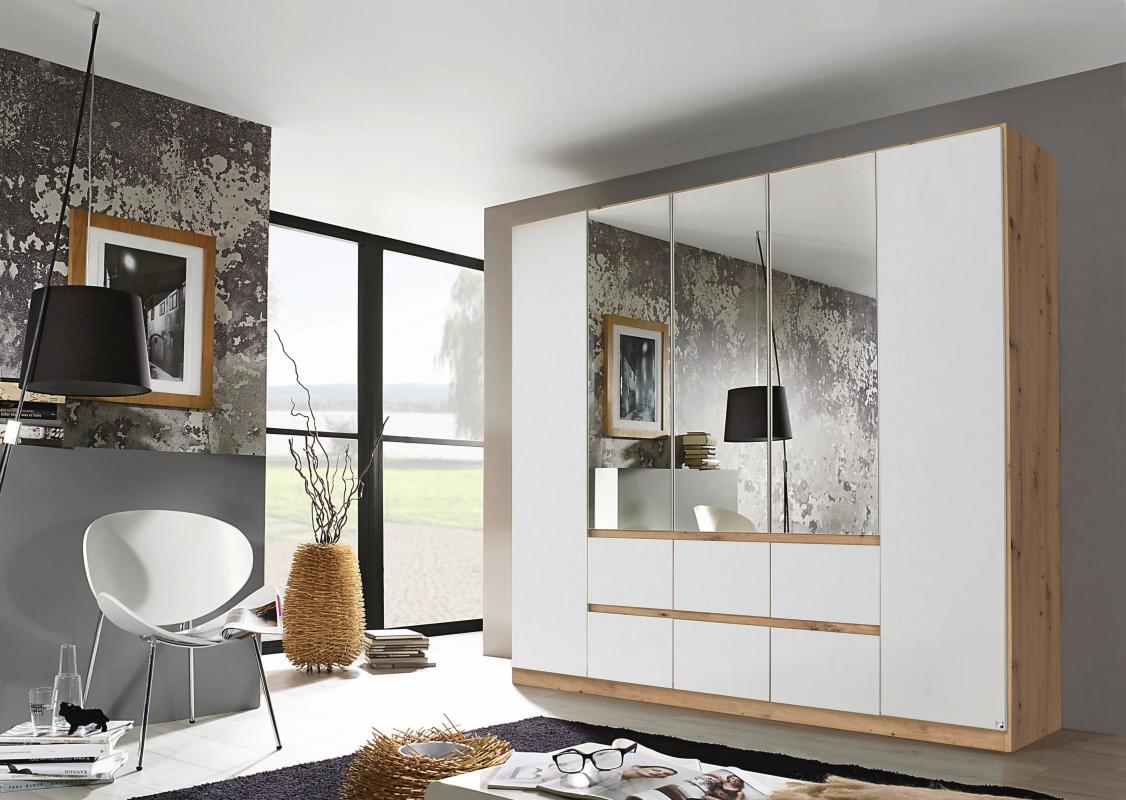 Drehtürenschrank