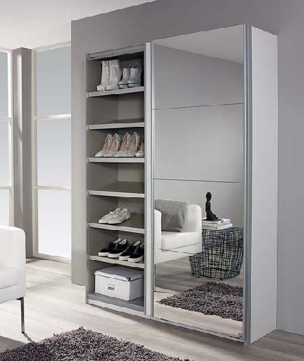 Schwebetürenschrank